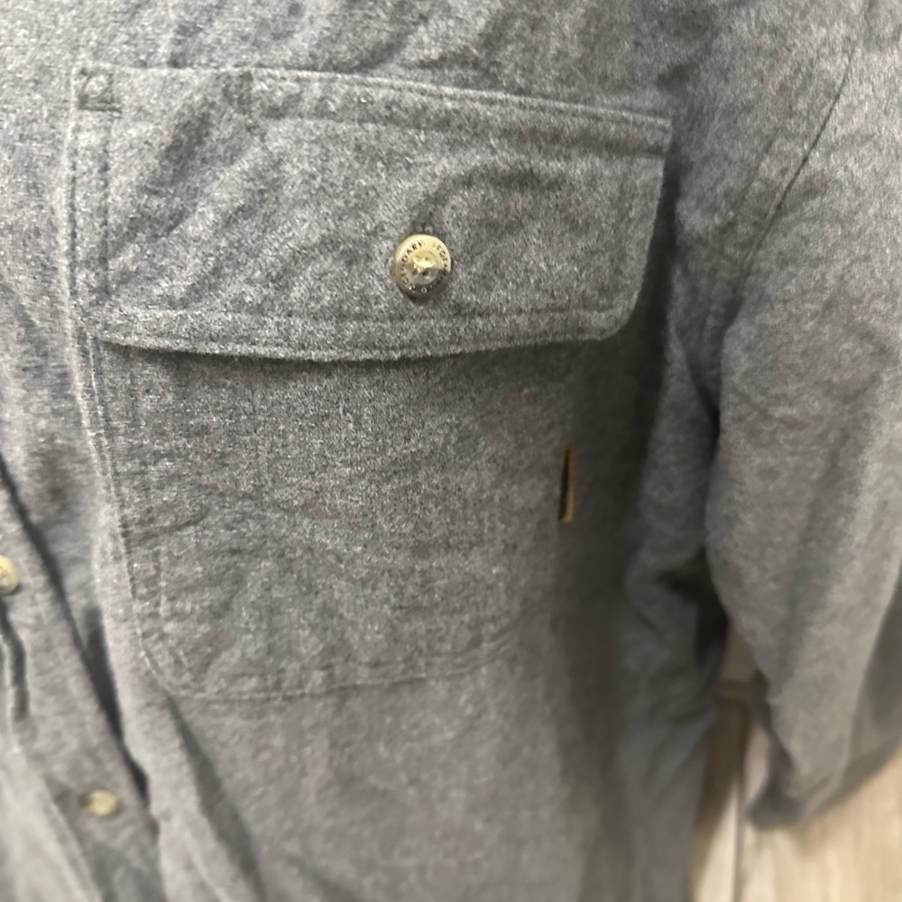 Men’s pre own as is grey legendary white tails shirt grey corduroy size XL l/s - Picture 3 of 5